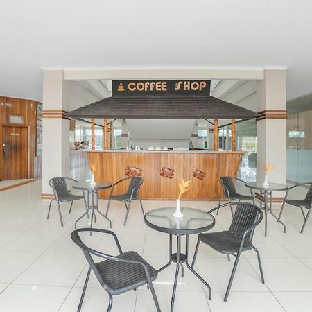Trans International Hotel Nadi Esterno foto